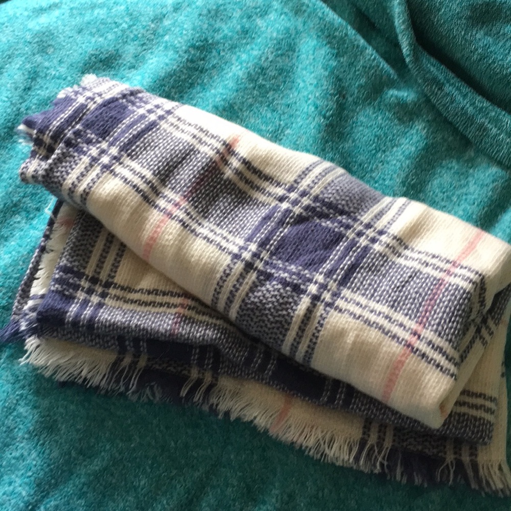 Plaid blanket scarf